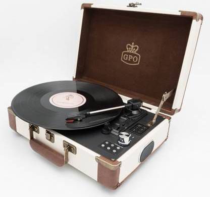 GPO: Bluetooth kofferplatenspeler incl. ingebouwde speakers Crème/caramel